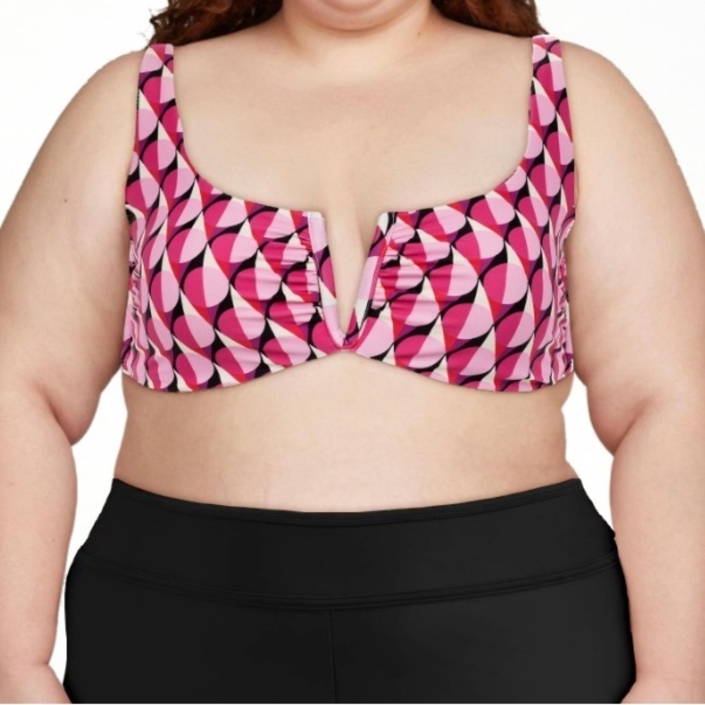 Time and Tru Women's Geo Print V-Wire Bikini Top Strawberry Cream Size 3X